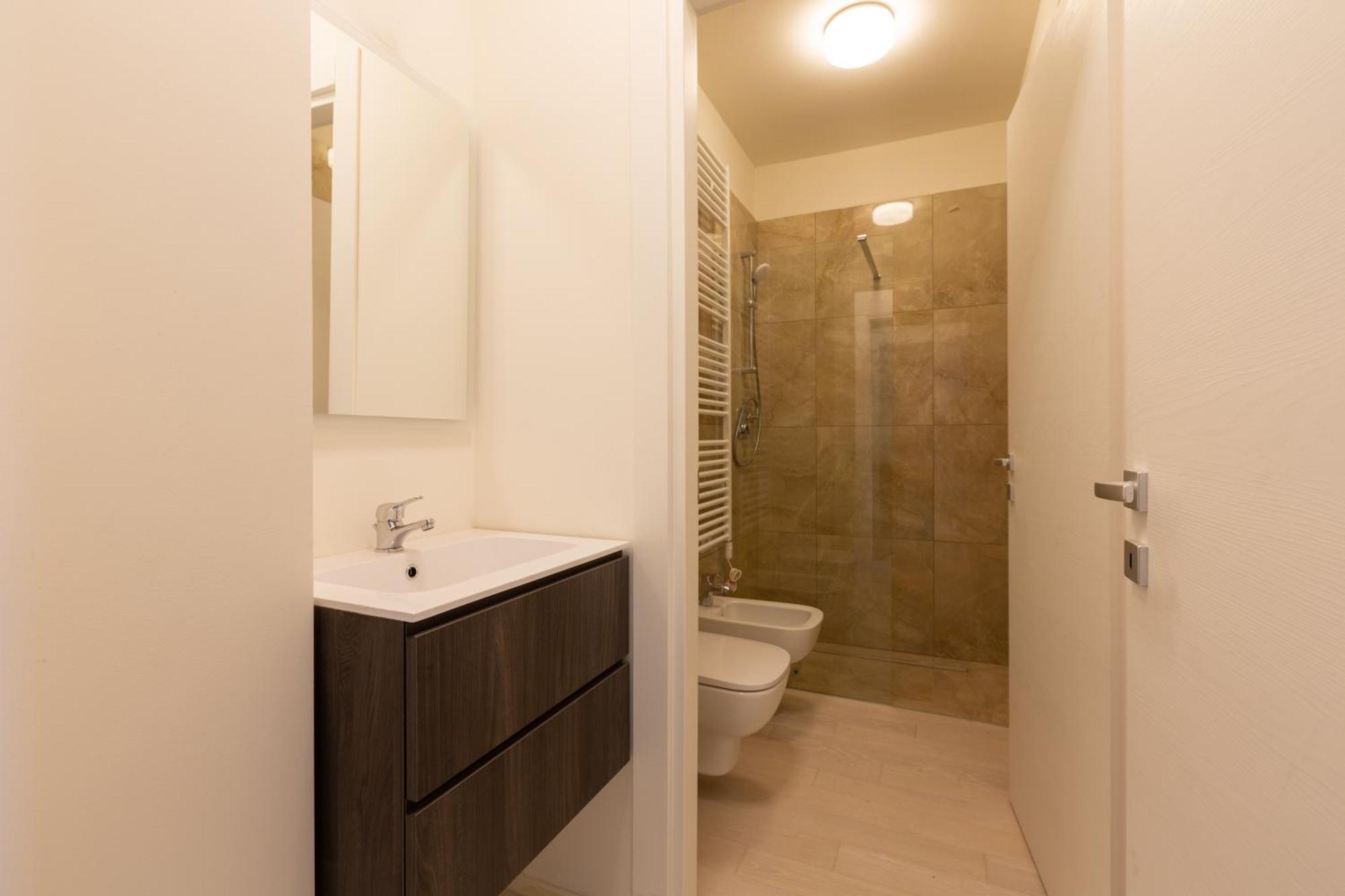 Bullona Elegant Apartment Milan Bagian luar foto